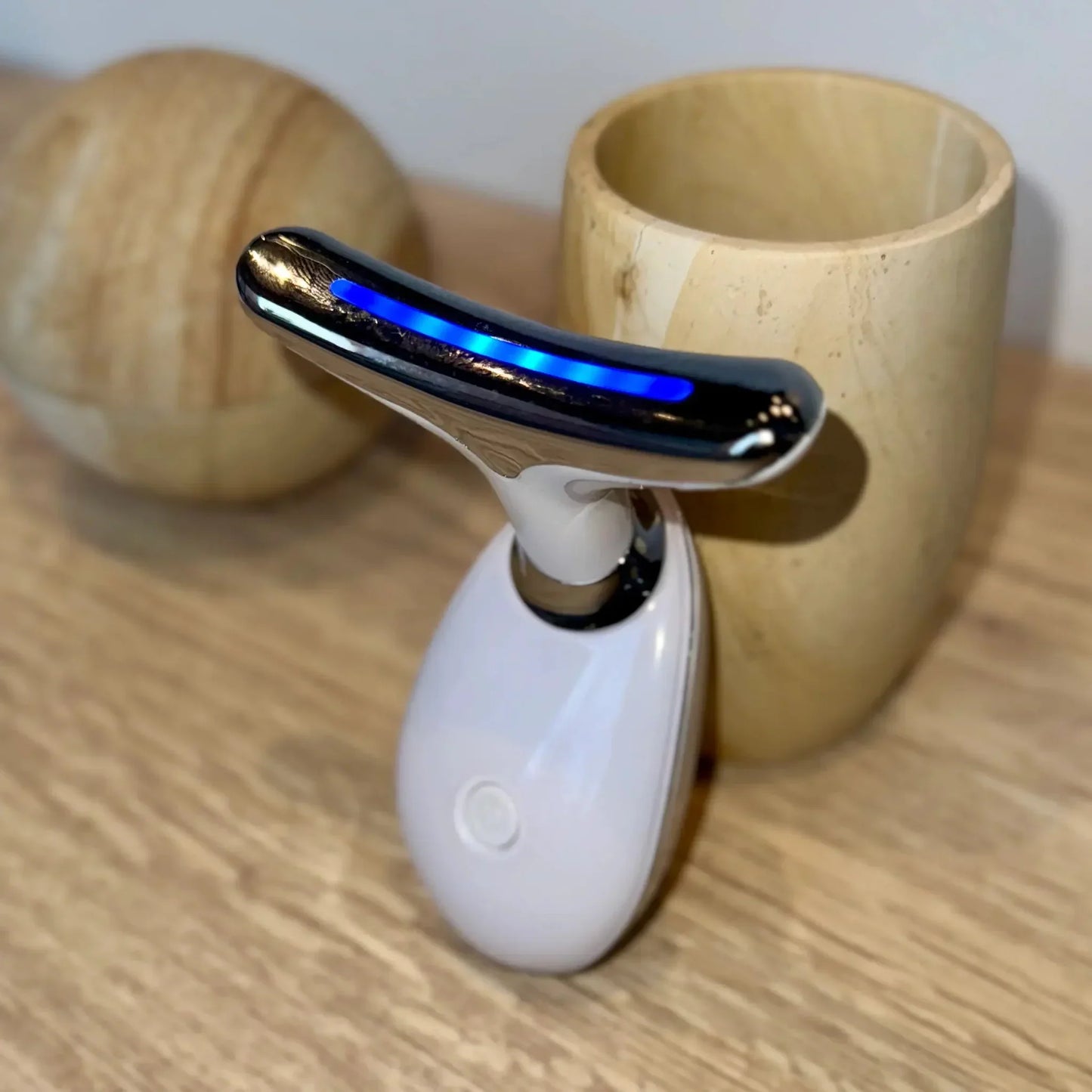 Masajeador Facial GlowLift Pro™